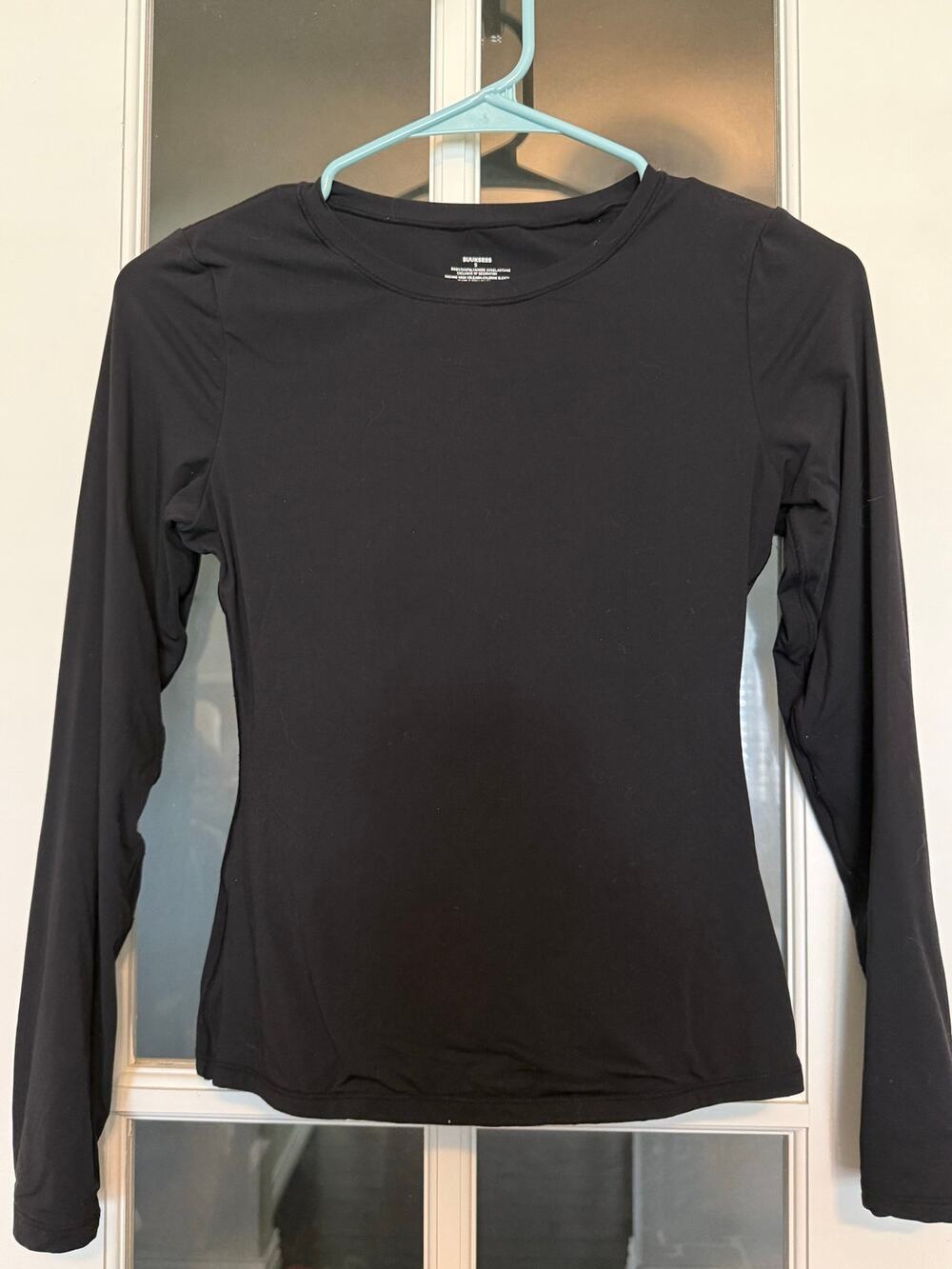 SUUKSESS Buttery Soft Black Long Sleeve Crew Neck Fitted Top Size Small